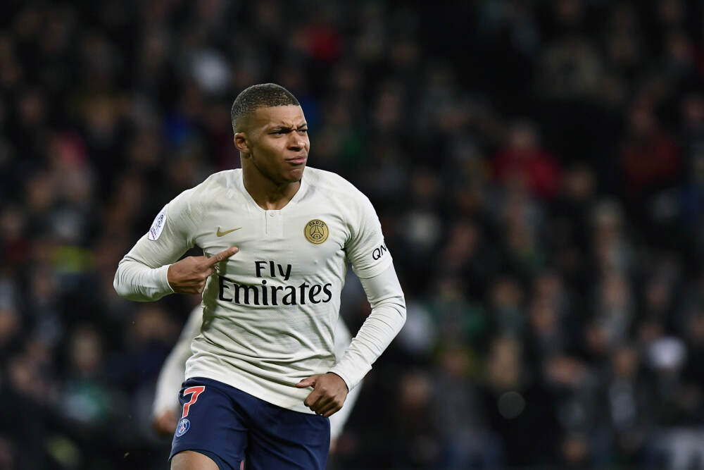 克里斯蒂表现抢眼：高效三分助17分6助攻